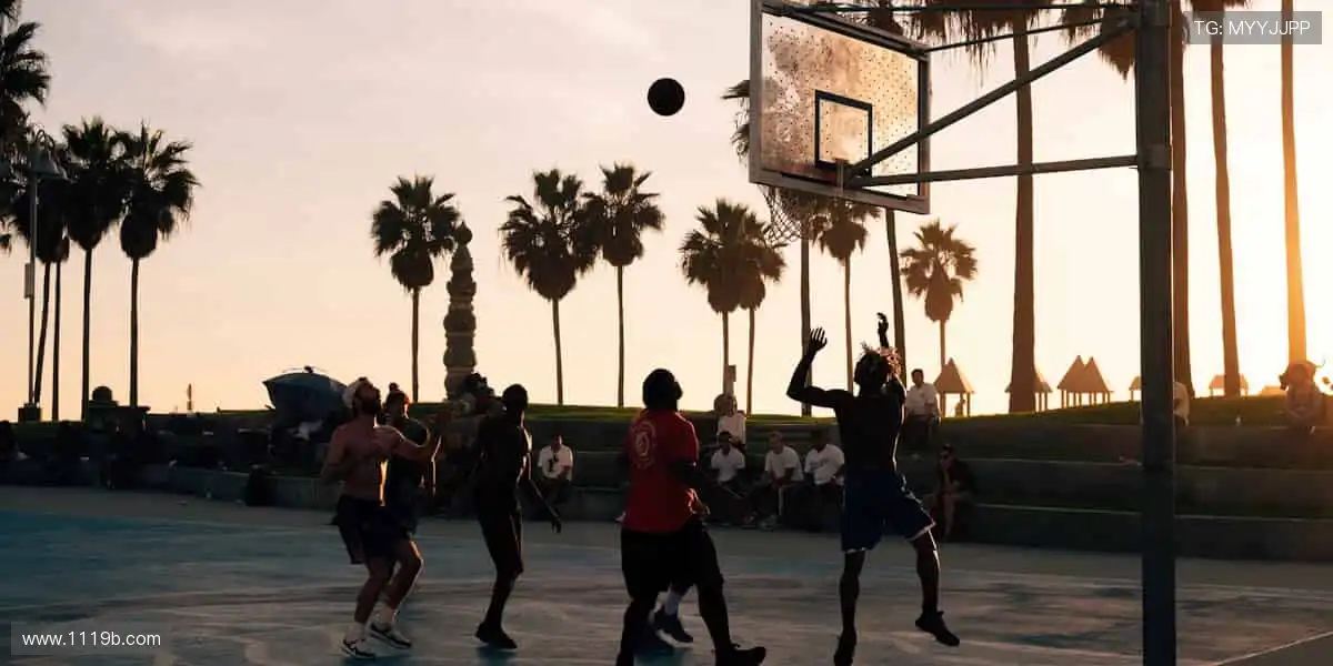 🎯冠军同款，即刻拥有！✨ 体育周边，点燃你的热爱！